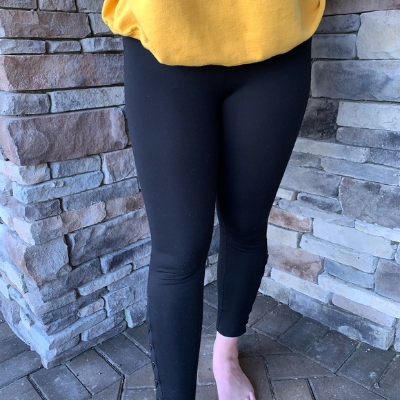 ACCENTED LEGGINGS - Picture 2 of 5